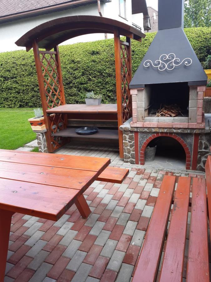 Privat Na Chalupe Partizanska Lupca 649 Villa Bagian luar foto